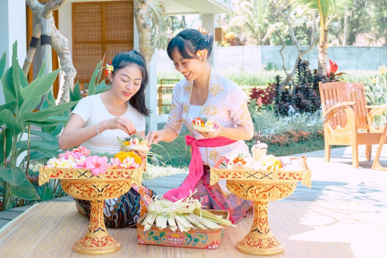 Queen At Gunung Sari Ubud  Exterior photo