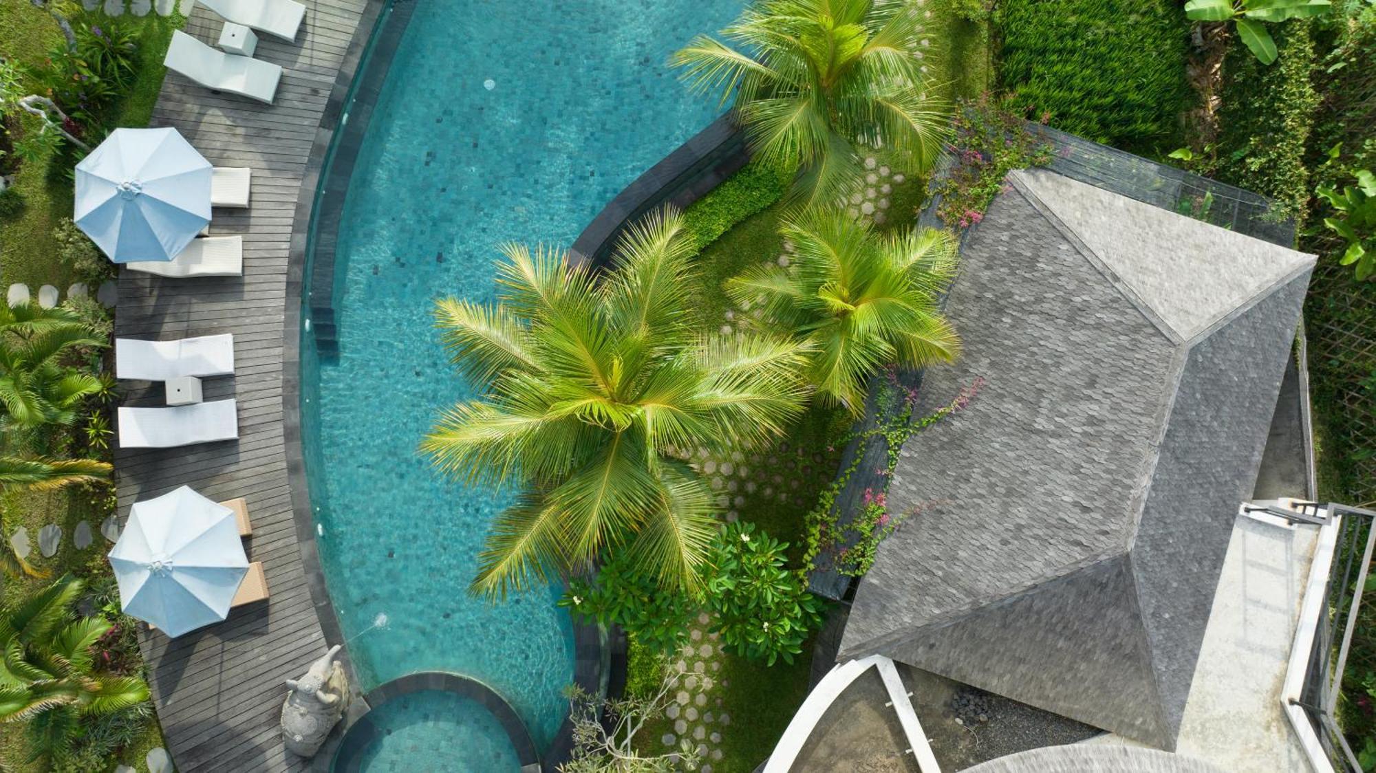Queen At Gunung Sari Ubud  Exterior photo